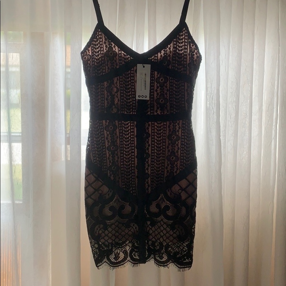 Petite Lace Bodycon Dress